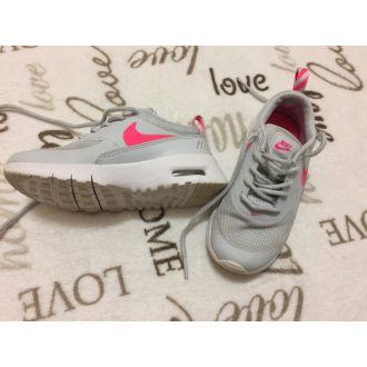   Nike air Max Thea 27,5 - s bth 16,5 cm szürke - rózsaszín lány cipő - újszerű,hibátlan, pár alkalommal viselt