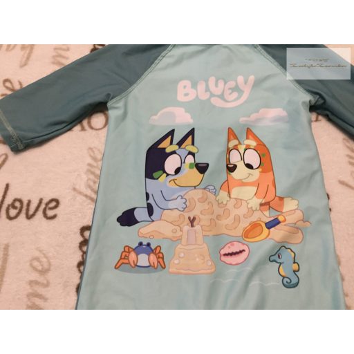 Bluey at George 3 - 4  év 98 -104 cm  világoskék Bluey-Bingó mintás fiú UV ruha/ úszódressz -  újszerű,hibátlan