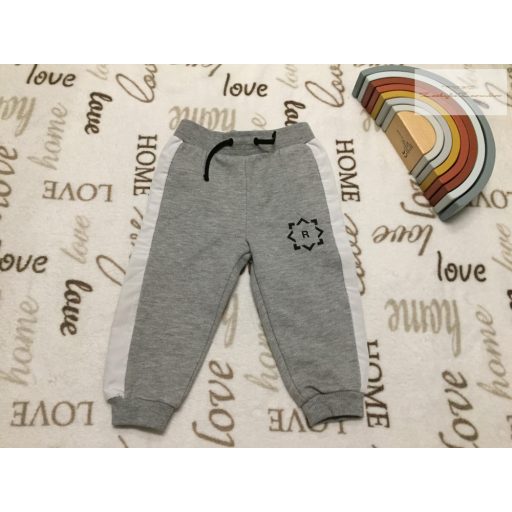 River Island 12-18 hó 86 cm szürke, oldalt fehér csíkos pamut fiú nadrág /jogger- újszerű,hibátlan
