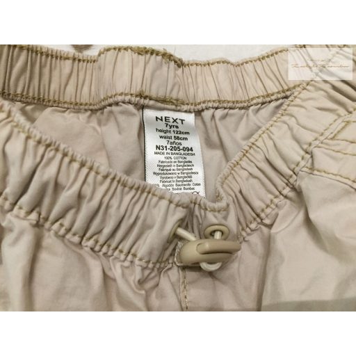 Next 7 év 122 cm bézs, oldalt zsebes vékony anyagú "parachute"  fiú nadrág  - újszerű, hibátlan