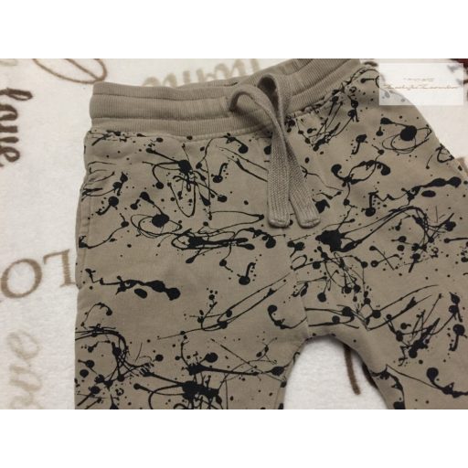 Next 18 - 24 hó 86-92 cm kávébarna alapon fekete fröcskölt mintás puha pamut fiú jogger/ nadrág -újszerű,hibátlan