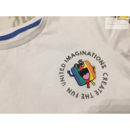 Primark 5-6 év 110-116 cm fehér, színes feliratos - mintás pamut fiú felső- - új, csak lecímkézve