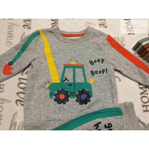 George 18  - 24 hó  86 - 92 cm szürke, traktor mintás pamut fiú szabadidő szett-új, szettet bontottam
