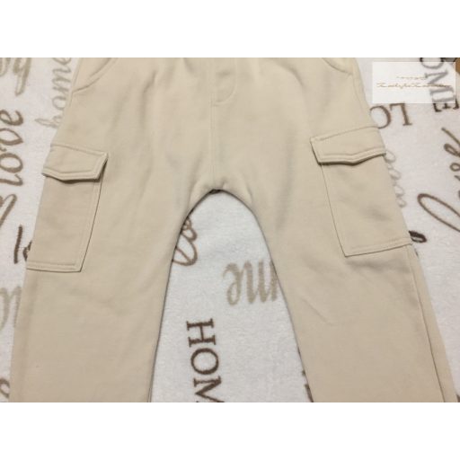 George 4  - 5  év 104 - 110  cm bézs oldalt zsebes pamut fiú nadrág/ jogger újszerű,hibátlan