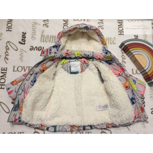 Next 6 -9 hó 9,5 kg szürke, színes nyuszi fej mintás szőrme béléses lány téli kabát -új, átnőtt, csak lecímkézve