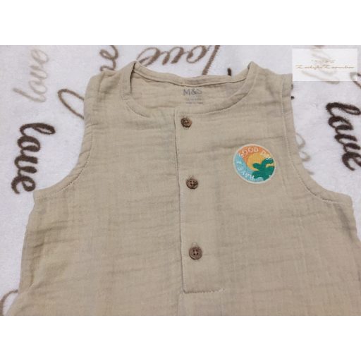M§S 12-18 hó 83 cm tejeskávé színű, vékony pamut/ muszlin fiú kezeslábas/ playsuit új, címkés