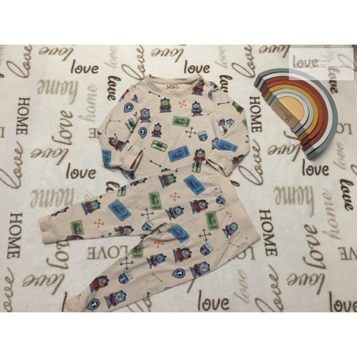 M§S 18 - 24 hó 86 - 92 cm  tejeskávé alapon Thomas mintás pamut fiú 2 részes pizsama-újszerű,hibátlan