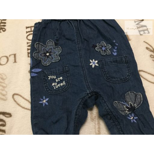 George 0 - 3 hó 56 -62 cm  hímzett virágmintás,pamut béléses vékony farmer lány playsuit -újszerű,hibátlan