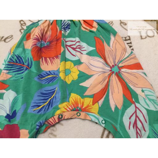 Next 6 -9 hó 9,5 kg zöld, színes nagy virágmintás  pamut lány playsuit- újszerű,hibátlan
