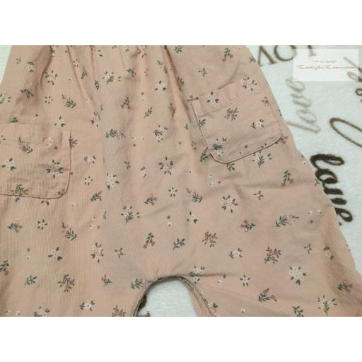Next 9-12 hó 11 kg  rózsaszín, apró virágmintás - fodros puha mikrokord lány playsuit - újszerű,hibátlan