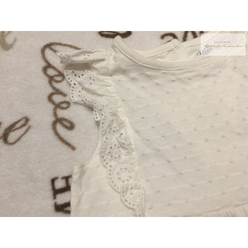 Fred§Flo 6-9 hó 68 - 74 cm fehér fodros-madeirás pamut lány playsuit/ napozó - újszerű,hibátlan