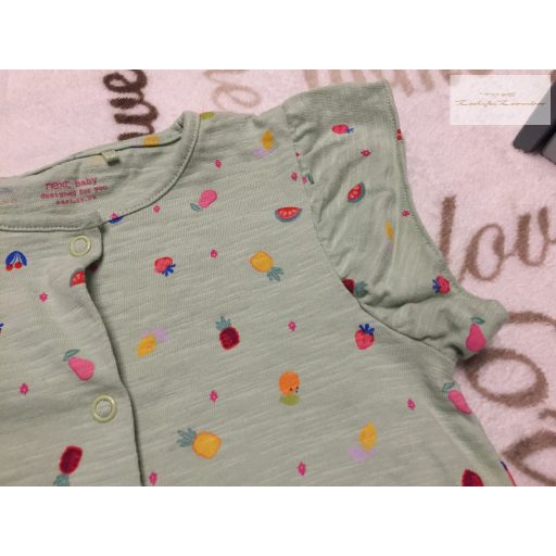Next 2-3 év 92- 98 cm halvány zöld, színes apró gyümölcs mintás pamut lány playsuit - újszerű, hibátlan