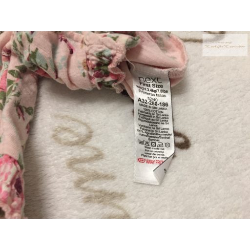 Next újszülött 3,4 kg 50-56 cm  rózsaszín, nagy virágmintás - fodros pamut lány playsuit- újszerű,hibátlan