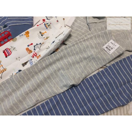 Next 4-5 év 110  cm kék - fehér szürke, színes állat-busz  mintás  pamut fiú 2 részes pizsama szett 3 db - új, címkés