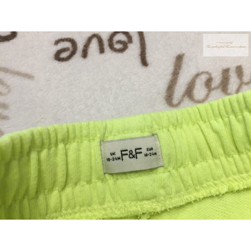 F§F 18-24 hó 92 cm zöld, szárán cápa mintás pamut fiú rövidnadrág-újszerű,hibátlan