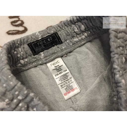 Next 8 év 128 cm szürke, fröcskölt fehér mintás pamut fiú rövidnadrág újszerű,hibátlan