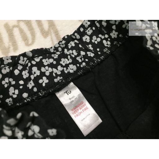 TU 9 év 134 cm fehér virágmintás  pamut lány rövidnadrág- újszerű,hibátlan