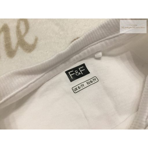 F§F 6-7  év 116-122 cm fehér, feliratos-gördeszkás mintás pamut fiú felső- újszerű,hibátlan
