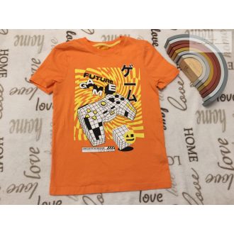 F§F 7-8 év 128 cm narancssárga, kontroller mintás pamut fiú felső - újszerű,hibátlan   F§F 7-8 év 128 cm narancssárga, kontroller mintás pamut fiú felső - újszerű,hibátlan