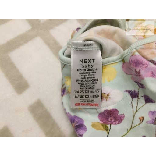 Next up to 3 month 6 kg halvány zöld, színes virágmintás pamut lány rugdalózó -újszerű,hibátlan