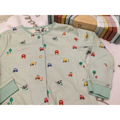Next 12 - 18 hó 86 cm farm - traktor mintás pamut fiú rugdalózó szett 3 db -új, címkés